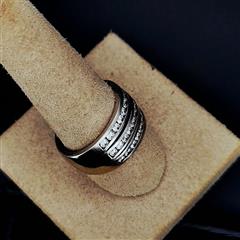 NORDSTROM Lady's Diamond Wedding Band 45 Diamonds 4.50 Carat T.W.